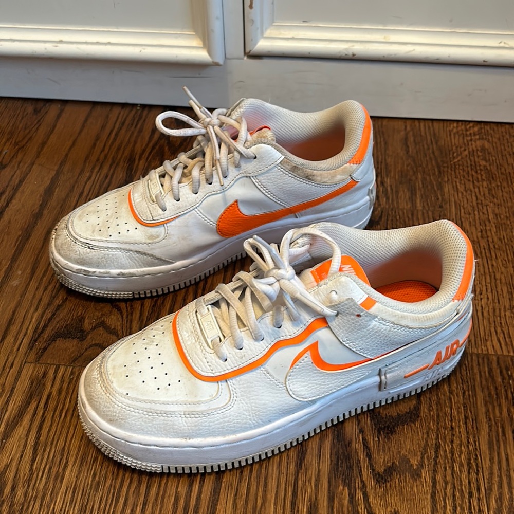 White and orange Nike air forces women’s size 9